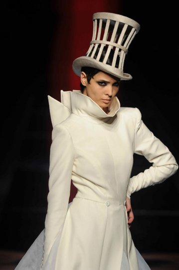 Fransız tasarımcı Jean Paul Gaultier’nin 2012-2013 sonbahar-kış koleksiyonu