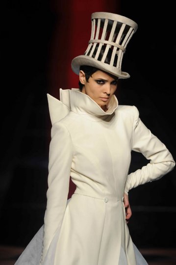 Fransız tasarımcı Jean Paul Gaultier’nin 2012-2013 sonbahar-kış koleksiyonu