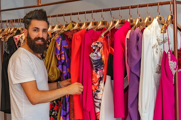 Moda tasarımcısı Köroğlu, hem defile yapacak, hem de ödül alacak