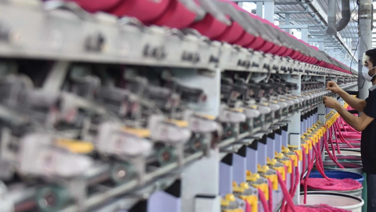 Tekstil Türkiye'den Çıkıyor mu? Sektör, Geleceğini Rakamlarla Açıklıyor