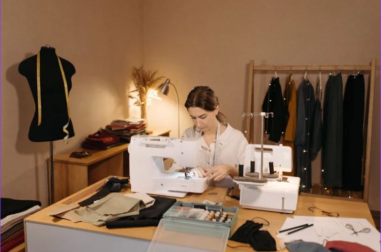 Biçki Dikiş Kursu: Kendi Modanızı Tasarlamanın ve Dikmenin İncelikleri