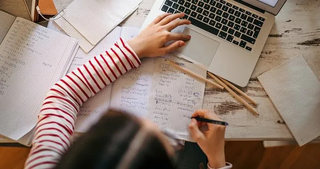 Üniversite Tercih Dönemi Rehberi: Tekstil ve Moda Alanında Geleceğini Şekillendir